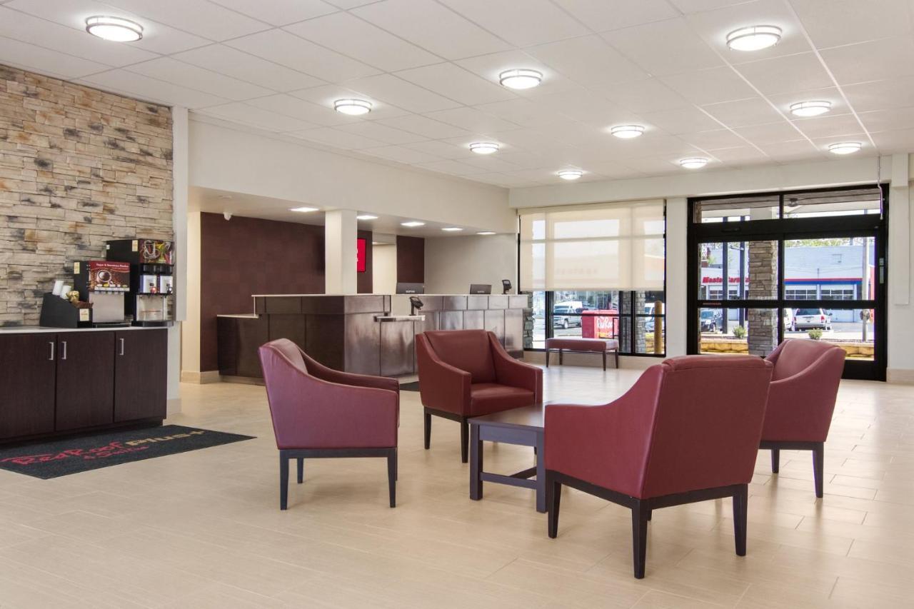 Red Roof Inn Plus & Suites Ери Екстериор снимка